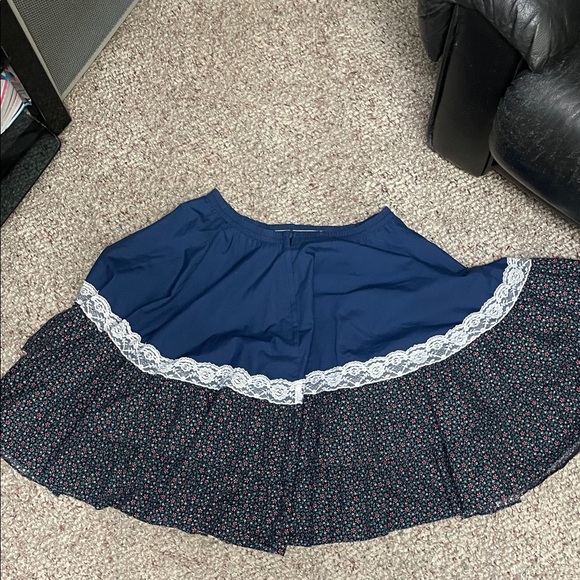 Vintage square dance ultra full floral ruffle Skirt with Lace Trim - Picture 7 of 7